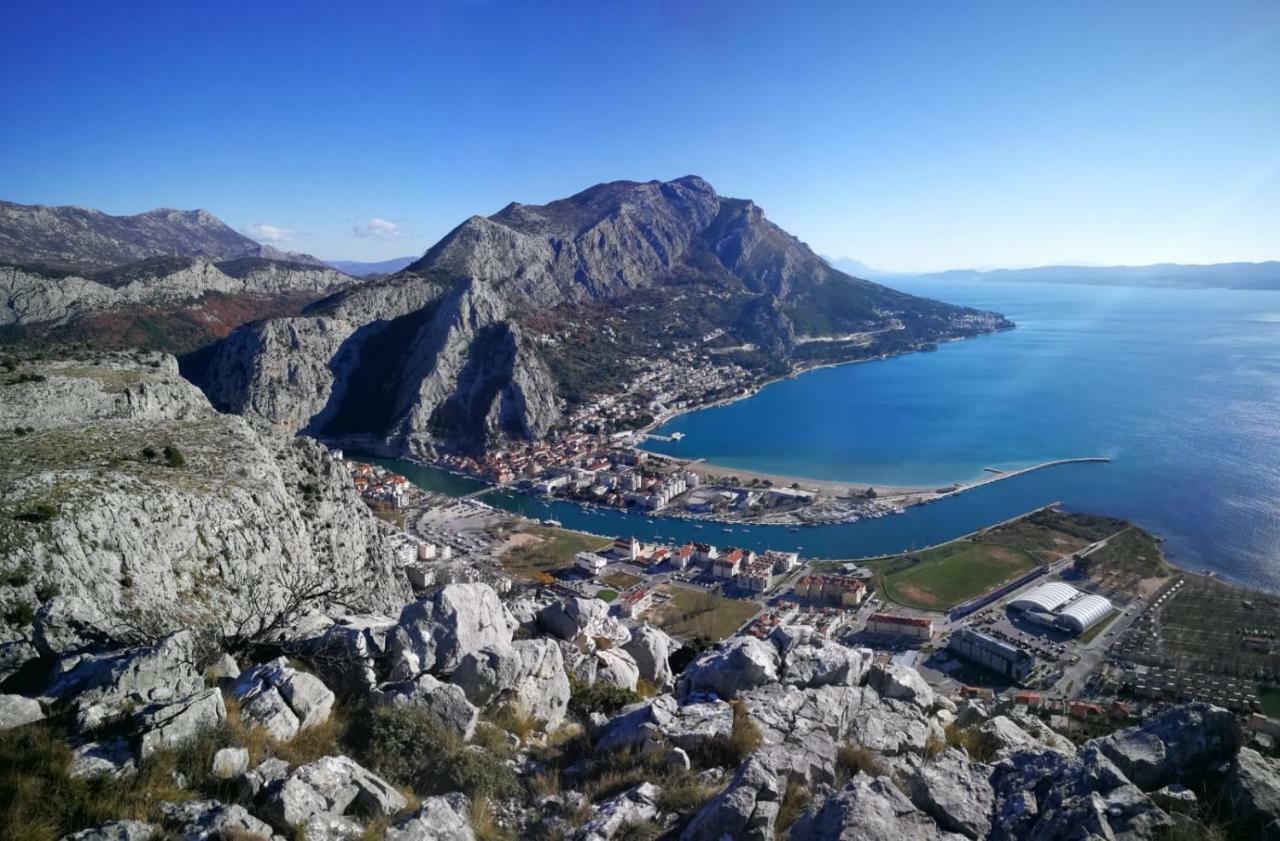 Loreanto Duće Buitenkant foto